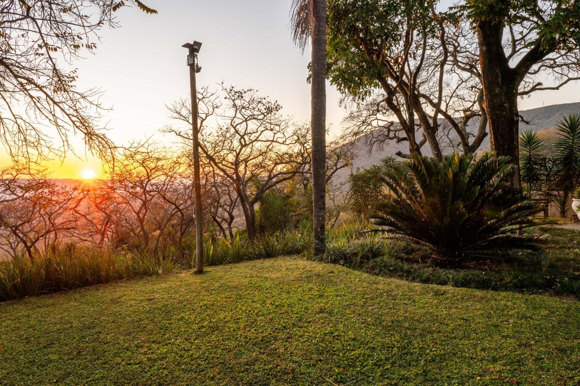 Chestnut Country Lodge Хейзивью Экстерьер фото